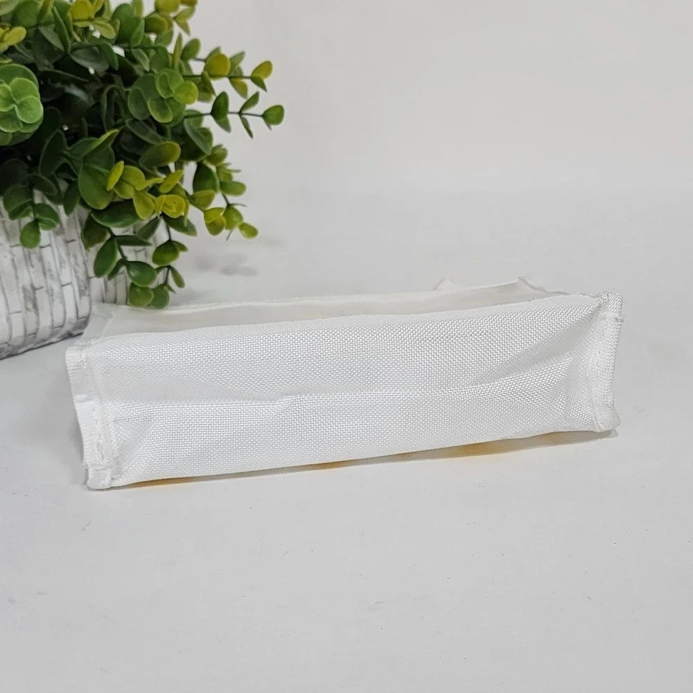 The Body Shop Cosmetic Make-Up Zip Canvas Mesh 7.75